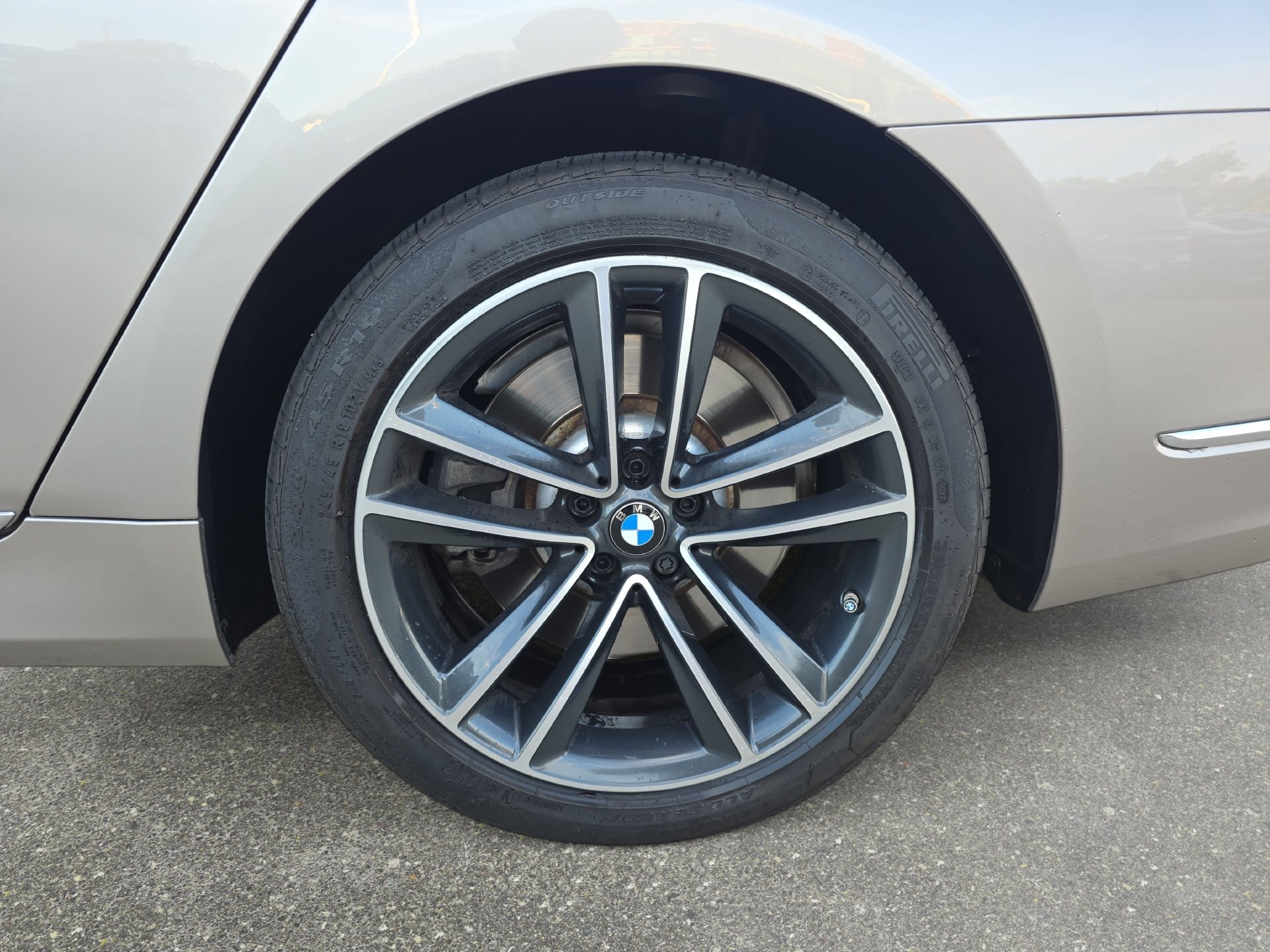 Used 2022 BMW 750i xDrive w/ Executive Package AWD/4WD image 32