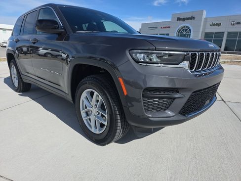 New 2026 Jeep Grand Cherokee Laredo AWD/4WD image 3