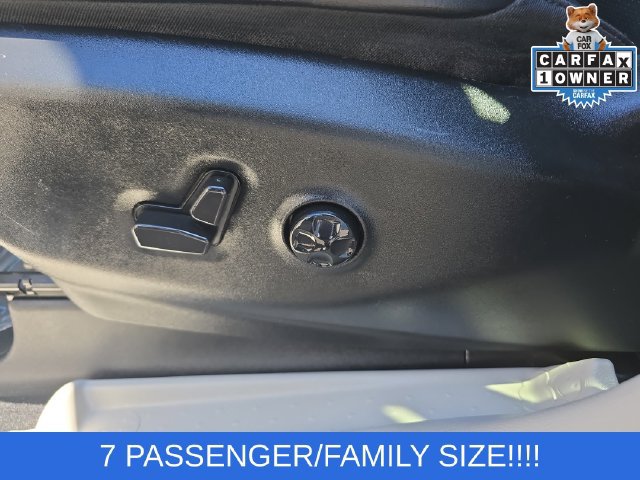 Used 2023 Chrysler Pacifica Touring-L FWD image 24