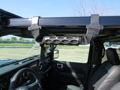 New 2023 Jeep Wrangler Rubicon w/ Steel Bumper Group image 17