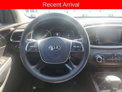 Used 2020 Kia Sorento LX AWD/4WD image 8