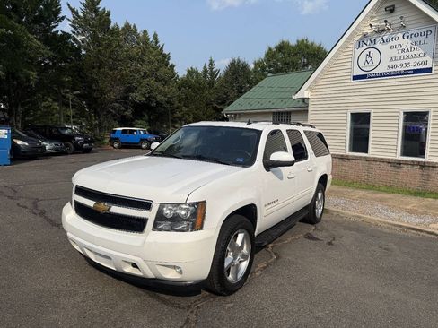 Used 2012 Chevrolet Suburban LT AWD/4WD image 3