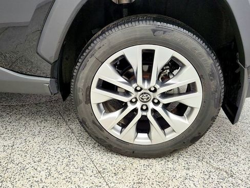 Used 2023 Toyota RAV4 XLE Premium AWD/4WD image 9
