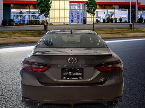 Used 2024 Toyota Camry SE w/ Cold Weather Package AWD/4WD image 3