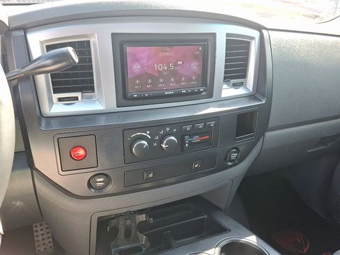 Used 2006 Dodge Ram 1500 Truck 2WD Quad Cab image 23