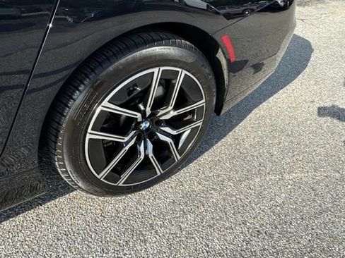 Used 2025 BMW 740i xDrive AWD/4WD image 58