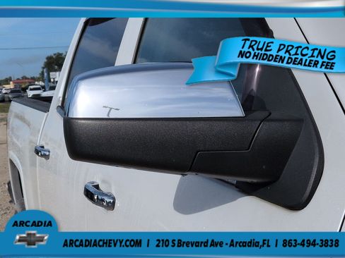 Used 2017 GMC Sierra 1500 Denali w/ Denali Ultimate Package AWD/4WD image 12