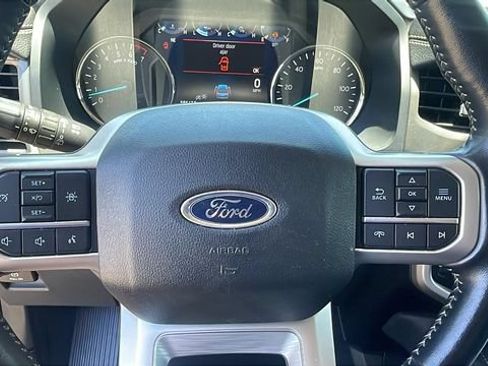 Used 2024 Ford Expedition XLT AWD/4WD image 23