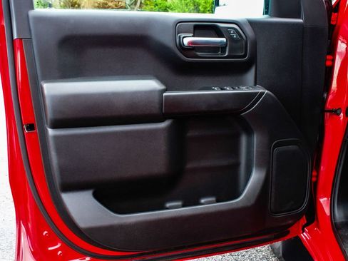 Used 2023 Chevrolet Silverado 1500 Custom AWD/4WD image 8