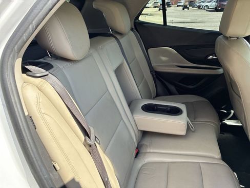 Certified 2019 Buick Encore Essence FWD image 24