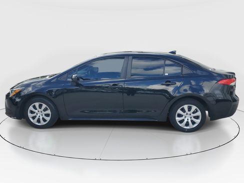 Used 2023 Toyota Corolla LE FWD image 6