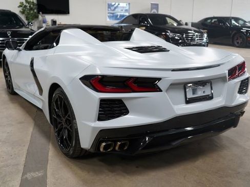 Used 2024 Chevrolet Corvette Stingray Convertible w/ 1LT RWD image 3