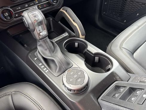 New 2026 Ford Bronco Badlands AWD/4WD image 29