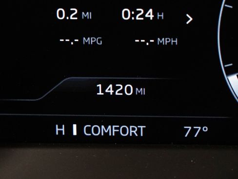 Used 2025 McLaren 750S Spider image 24