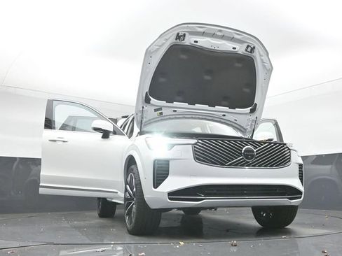 New 2026 Volvo XC90 B6 Ultra w/ Protection Package image 56