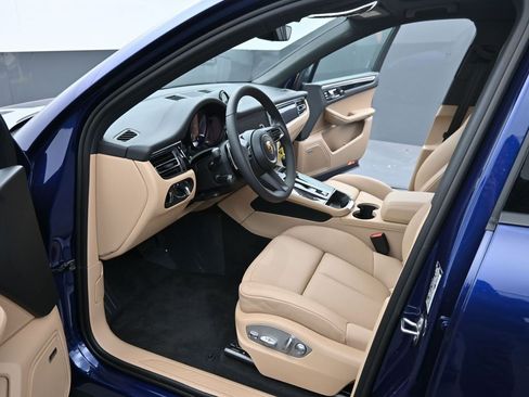 New 2026 Porsche Macan image 22