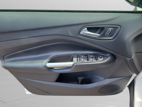 Used 2019 Ford Escape SE FWD image 21