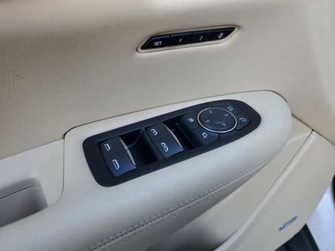 Used 2019 Cadillac XT5 Luxury image 25