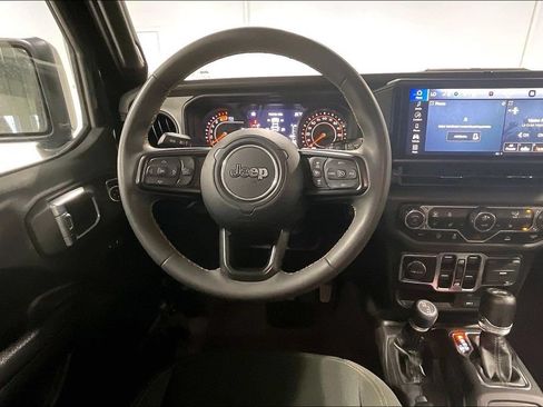 Used 2024 Jeep Wrangler Unlimited Sport AWD/4WD image 6