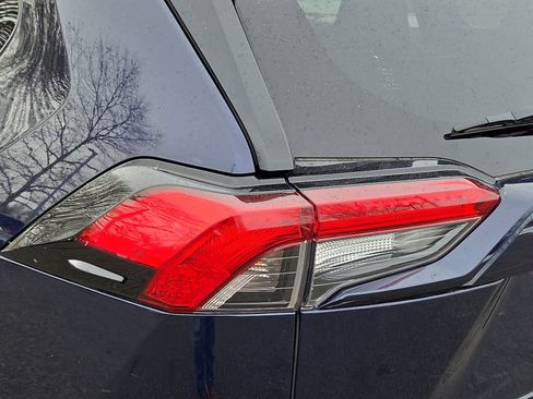 Certified 2023 Toyota RAV4 SE image 11