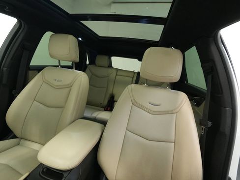 Used 2017 Cadillac XT5 Luxury w/ LPO, Wheel Lock Package image 13