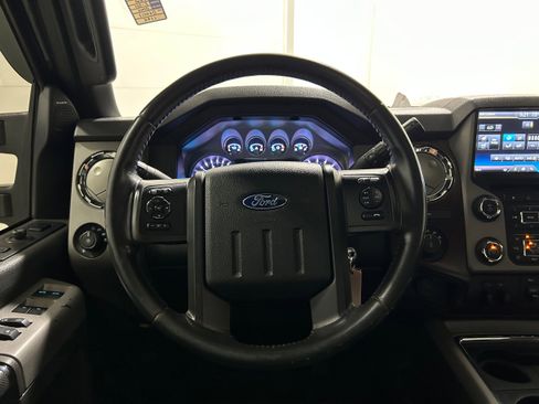 Used 2015 Ford F350 Lariat AWD/4WD image 12