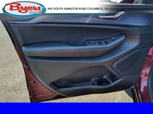 New 2025 Jeep Grand Cherokee Altitude image 12