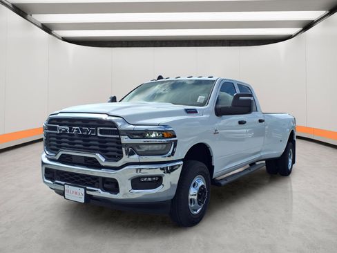 New 2026 RAM 3500 Tradesman image 3