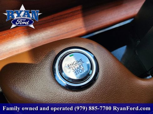 Used 2022 Lincoln Aviator Reserve w/ Equipment Group 201A RWD image 15