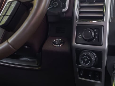 Used 2017 Ford F150 King Ranch w/ Equipment Group 601A Luxury AWD/4WD image 9