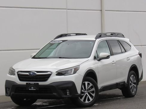 Used 2020 Subaru Outback Premium AWD/4WD image 1