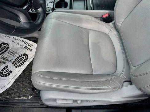 Used 2023 Honda Odyssey Touring image 21