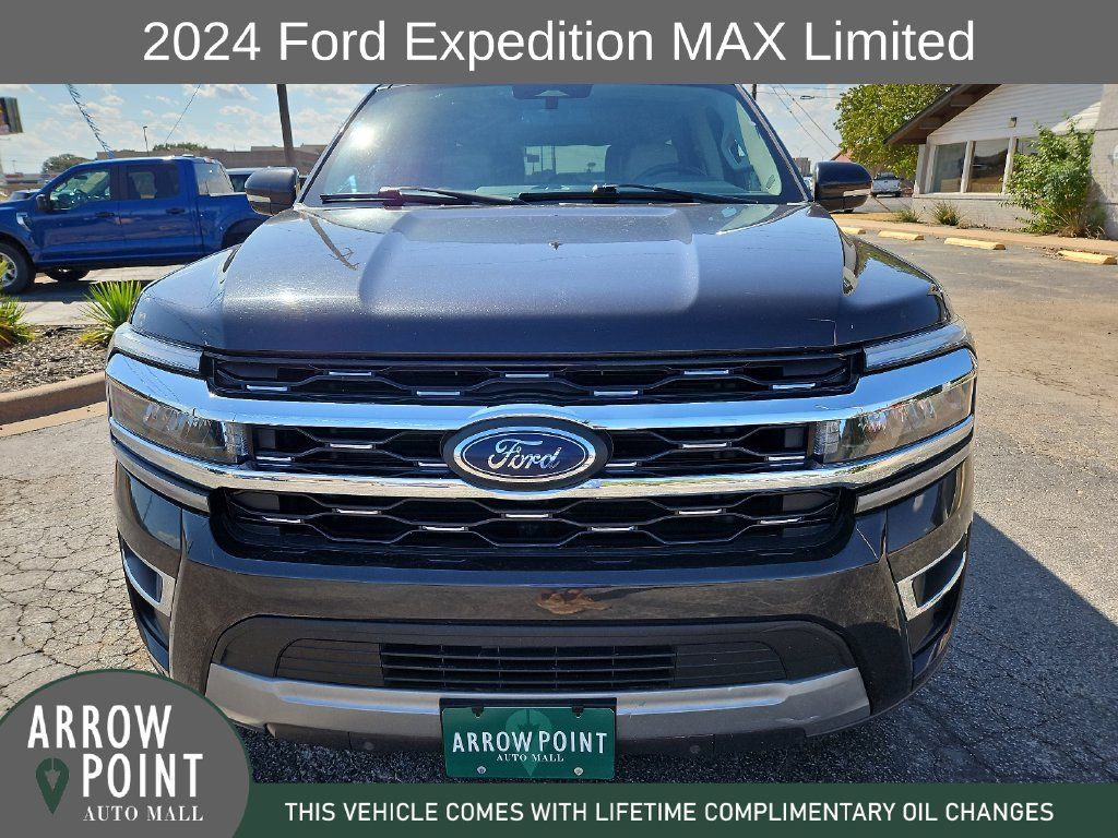 Used 2024 Ford Expedition Max Limited RWD image 3