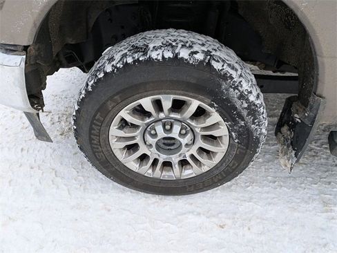 Used 2022 Ford F250 XLT w/ XLT Premium Package image 19