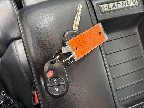 Used 2017 Toyota Tundra Platinum image 37