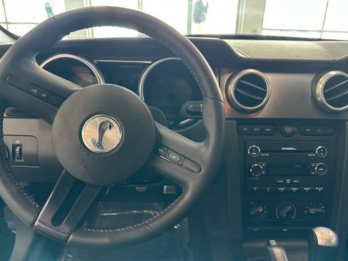 Used 2009 Ford Mustang Shelby GT500 RWD image 13