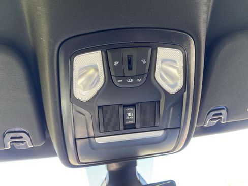 Used 2022 RAM 1500 Big Horn image 24