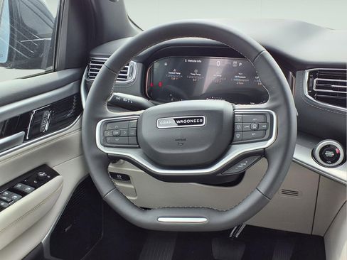 New 2026 Jeep Grand Wagoneer Limited AWD/4WD image 9