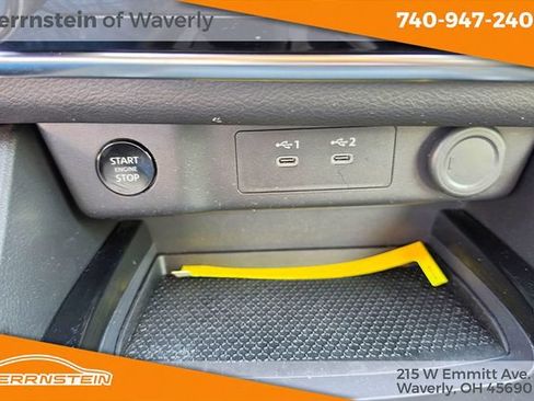 Used 2024 Nissan Rogue S AWD/4WD image 19