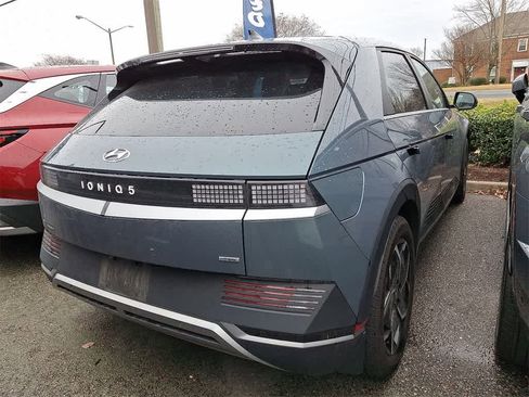 Used 2023 Hyundai Ioniq 5 SEL image 3