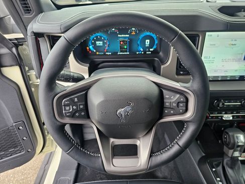 New 2026 Ford Bronco Outer Banks AWD/4WD image 13