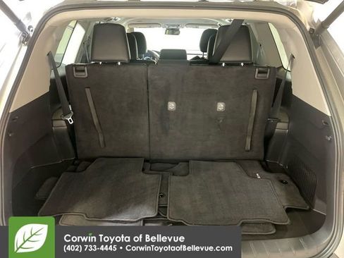 Used 2024 Toyota Grand Highlander XLE image 16