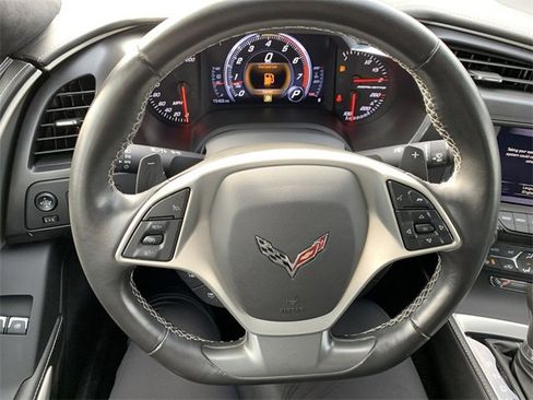 Used 2017 Chevrolet Corvette Stingray Z51 image 16
