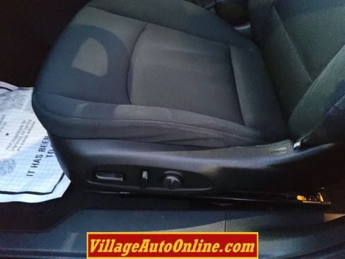 Used 2017 Chevrolet Malibu LT image 20