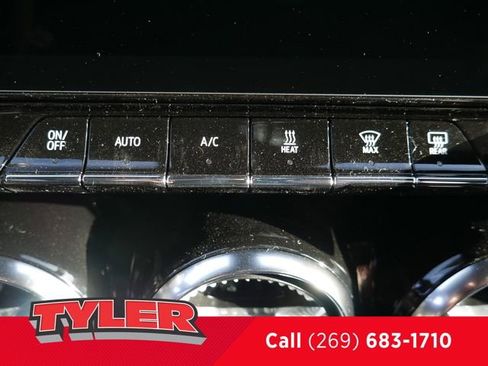 New 2025 Chevrolet Blazer EV LT image 32