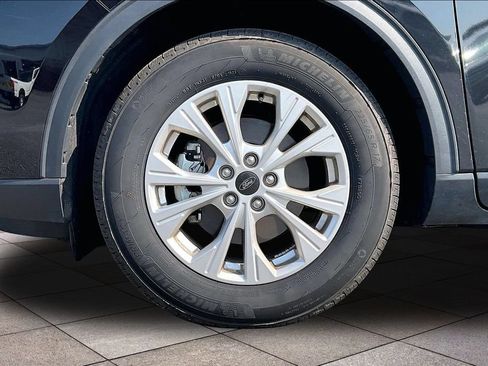 Used 2025 Ford Escape Active FWD image 9