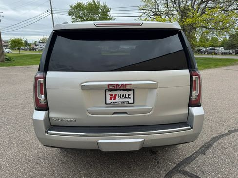 Used 2016 GMC Yukon Denali w/ Open Road Package AWD/4WD image 8