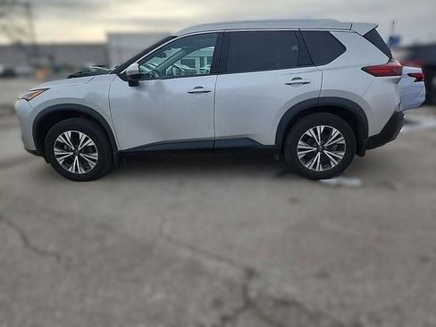 Certified 2023 Nissan Rogue SV w/ SV Premium B Package image 7