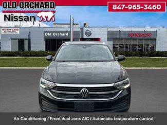 Used 2024 Volkswagen Jetta SE FWD video 2