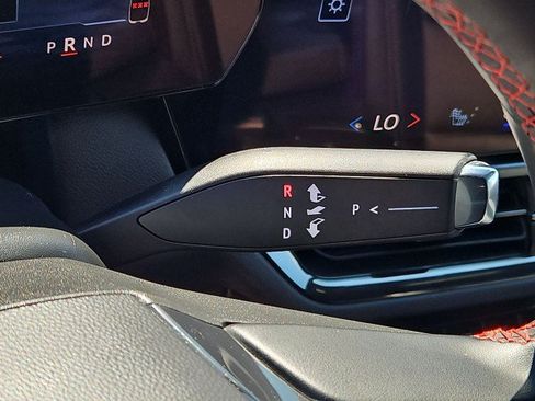 Used 2024 Chevrolet Equinox EV RS FWD image 16